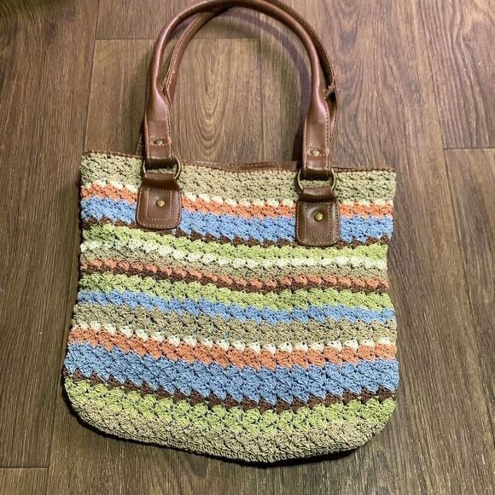 Vintage crochet knit‎ shoulder purse. Earthy colors stripe design hobo retro